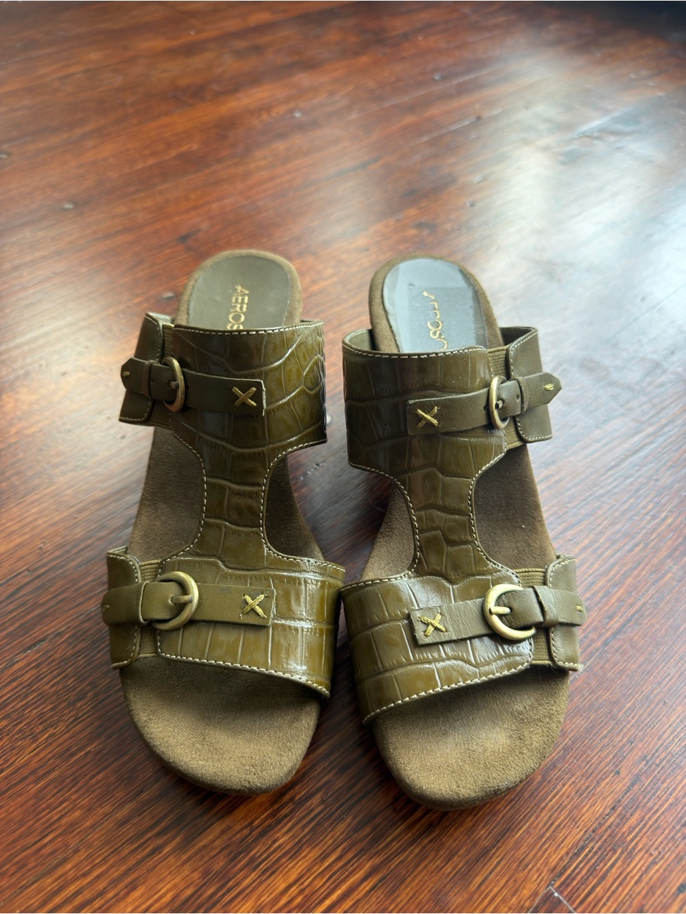 Aerosoles Bran Flake Olive Green Croc Embossed Leather Wedge‎ Sandals 9M